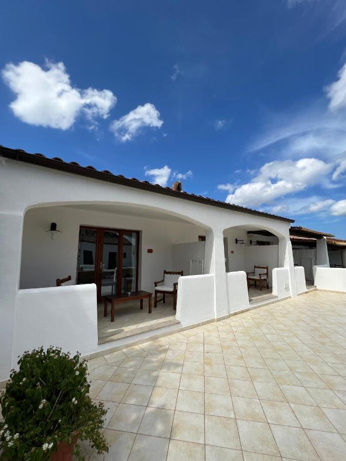 Hotel La Suera San Pantaleo Exterior foto